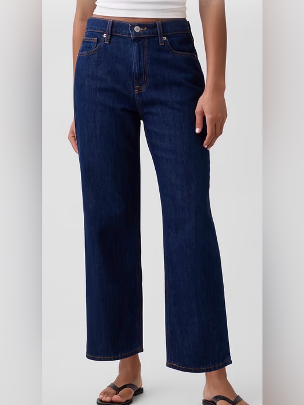 GAP Low Slung SuperSoft Relaxed Straight Crop Jeans Size 29/8 Short